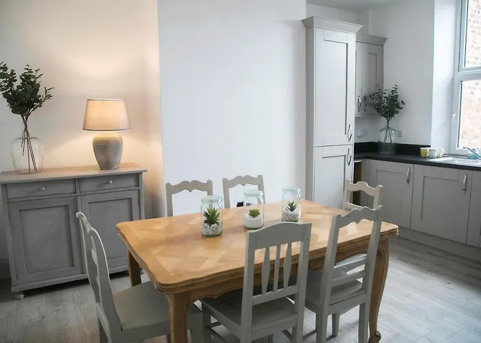 Διαμέρισμα Oswald House Deluxe 3 Bedroom *