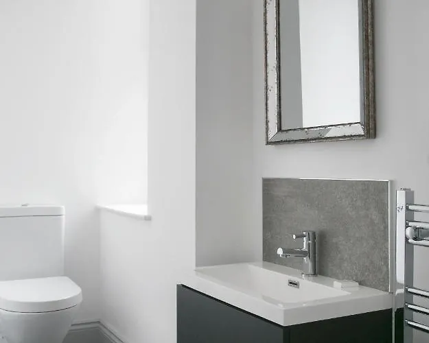 Διαμέρισμα Oswald House Deluxe 3 Bedroom *